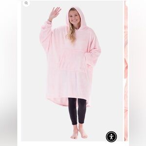 NEW - The Comfy Pink Oversized Hoodie Blanket - O/S
